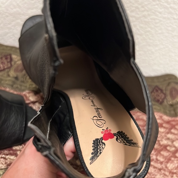 Penny Loves Kenny Size 8 Black Open Heal, Zip up Studded Ankle Boots Like New - Picture 6 of 9